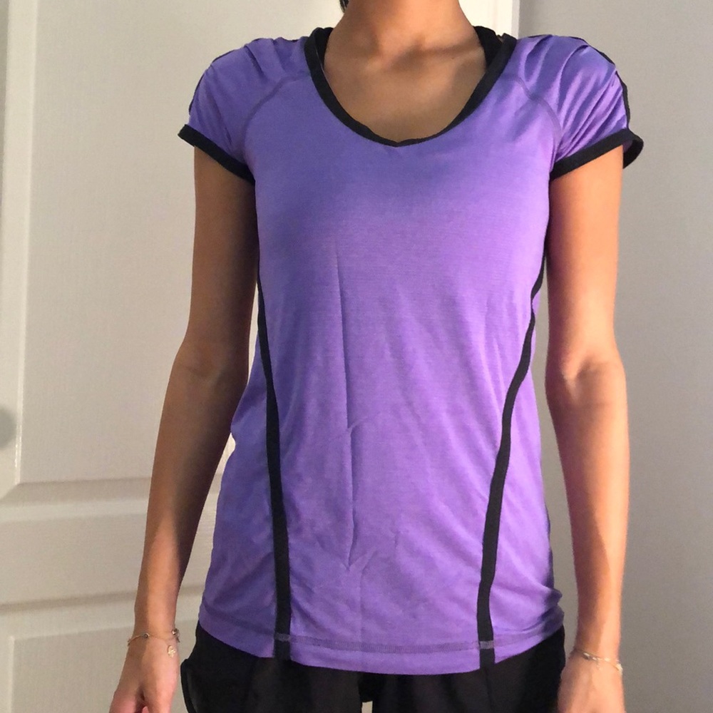 Lululemon workout t shirt